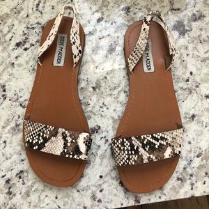 Steve Madden sandals size 9